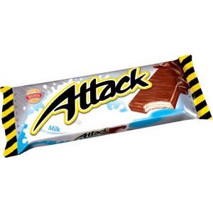 Attack blátka s mliečnou náplňou máčaná v čokoláde 30g